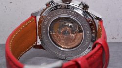 Chronographe automatique_Neva_rouge-4_petit-scaled-1.jpg